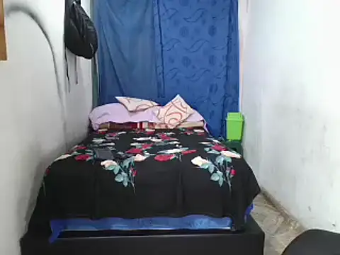 pecadodulce123 online show from March 14, 2025, 10:49 pm