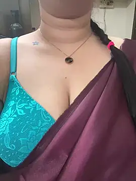 Snapshot of Akhi_Akshaya chatting on December 20, 2024, 12:38 pm Akhi Akshaya online show from December 20, 2024, 12:38 pm