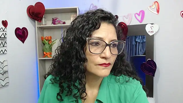 Snapshot of arianna_ros3 chatting on February 16, 2025, 4:32 pm arianna ros3 online show from February 16, 2025, 4:32 pm