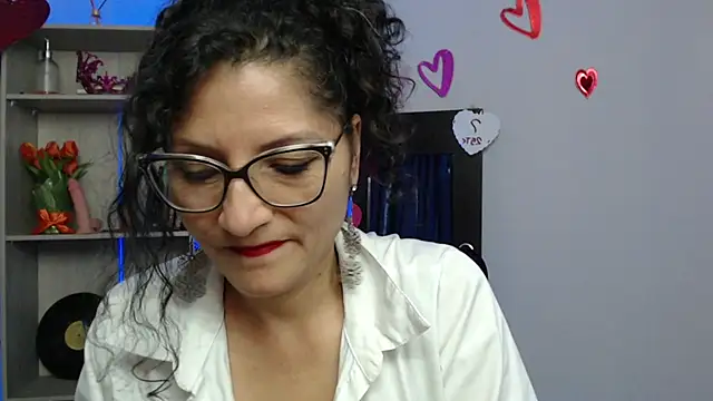 Snapshot of arianna_ros3 chatting on February 19, 2025, 10:09 pm arianna ros3 online show from February 19, 2025, 10:09 pm