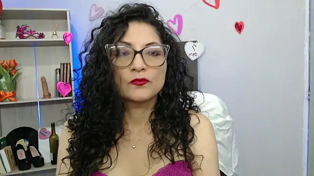 Snapshot of arianna_ros3 chatting on February 25, 2025, 5:47 pm arianna ros3 online show from February 25, 2025, 5:47 pm