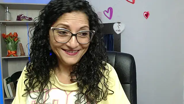 Snapshot of arianna_ros3 chatting on March 2, 2025, 6:30 pm arianna ros3 online show from March 2, 2025, 6:30 pm