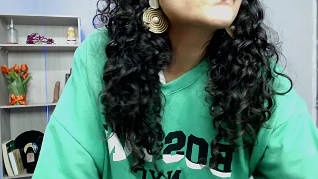 Snapshot of arianna_ros3 chatting on March 7, 2025, 9:17 pm arianna ros3 online show from March 7, 2025, 9:17 pm
