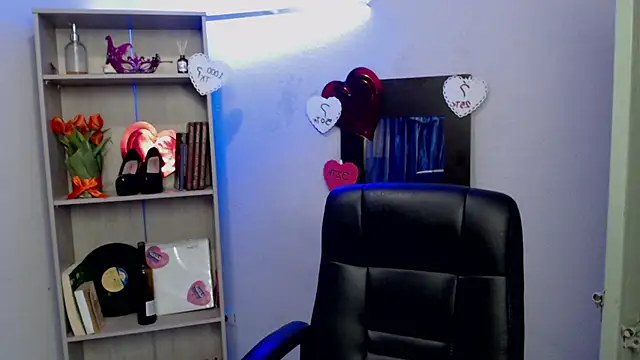 Snapshot of arianna_ros3 chatting on March 15, 2025, 11:50 pm arianna ros3 online show from March 15, 2025, 11:50 pm