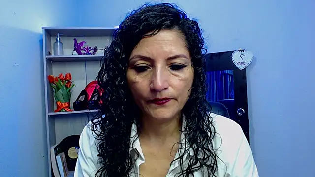 Snapshot of arianna_ros3 chatting on March 18, 2025, 2:59 pm arianna ros3 online show from March 18, 2025, 2:59 pm