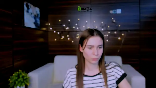 playful sophie online show from January 25, 2025, 2:58 pm