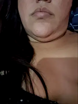 Paolaa hoot online show from March 21, 2025, 7:35 pm