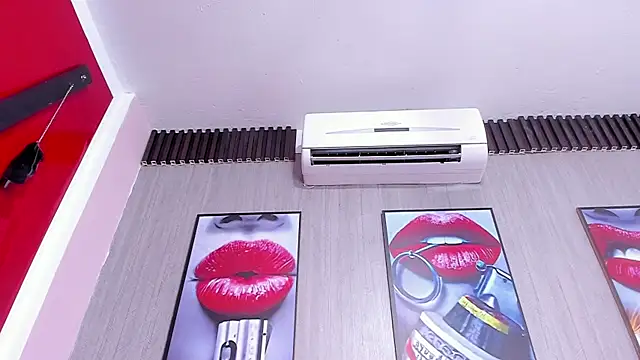 Snapshot of amber_diior chatting on February 5, 2025, 8:57 pm amber diior online show from February 5, 2025, 8:57 pm