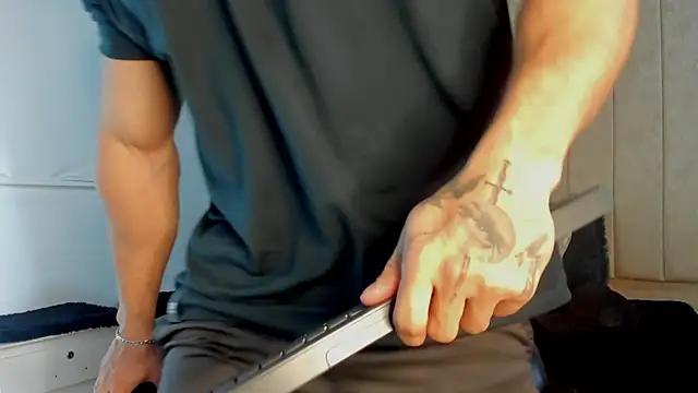 jeicob gagnon online show from October 10, 2025, 8:02 am