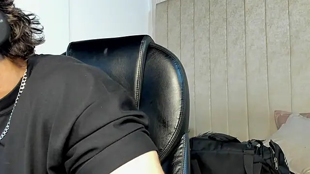 jeicob gagnon online show from October 12, 2025, 8:46 am