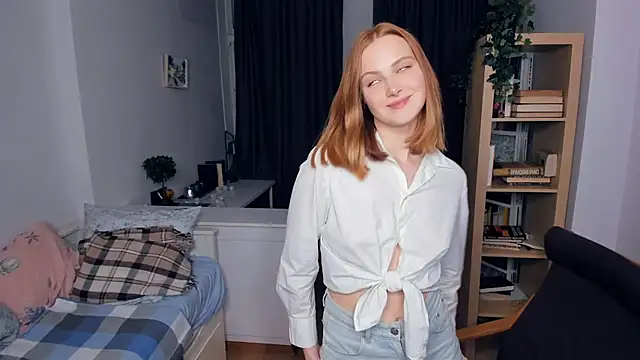 Snapshot of HarrmonSarah chatting on December 21, 2024, 4:36 pm HarrmonSarah online show from December 21, 2024, 4:36 pm