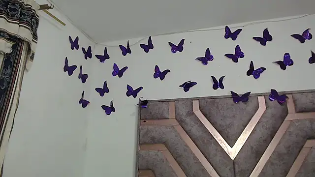 Anny Fox- online show from November 27, 2025, 3:41 am