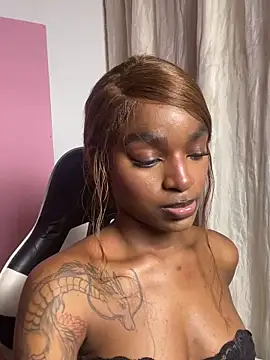 Zizi-campbel online show from September 18, 2025, 7:54 am