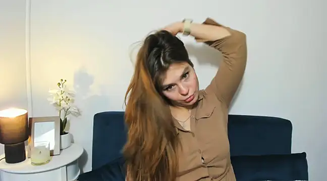 Snapshot of CamilaAmazing chatting on March 18, 2025, 1:21 am CamilaAmazing online show from March 18, 2025, 1:21 am