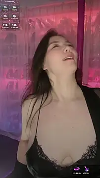 baobaomiqi linger online show from October 6, 2025, 4:37 pm