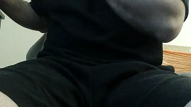 teek1234 1 online show from March 15, 2025, 4:24 am