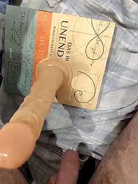 Snapshot of LeoSubLifestyle4You chatting on January 2, 2025, 3:40 pm LeoSubLifestyle4You online show from January 2, 2025, 3:40 pm