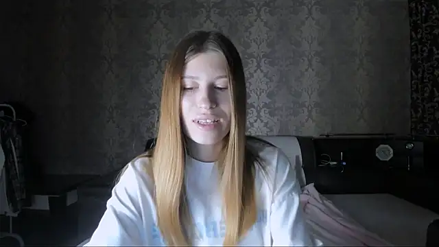 Agnes Allenn online show from October 10, 2025, 10:36 am