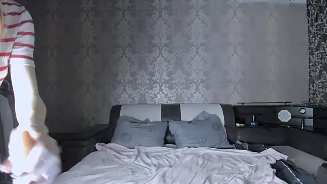 Agnes Allenn online show from November 26, 2025, 9:43 am