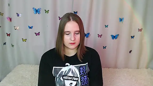 Snapshot of Phantommira chatting on February 10, 2025, 9:25 pm Phantommira online show from February 10, 2025, 9:25 pm