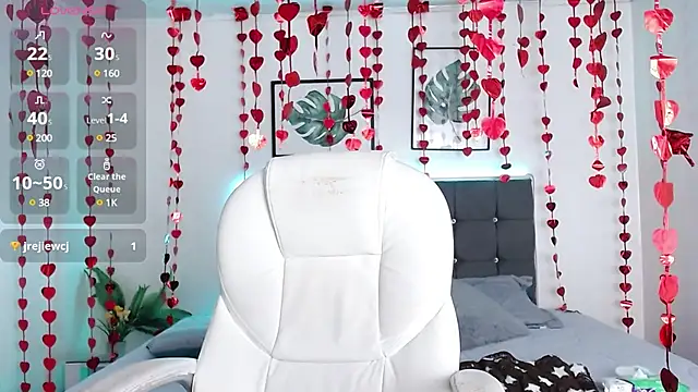 Snapshot of mia_collens chatting on February 12, 2025, 2:24 am mia collens online show from February 12, 2025, 2:24 am