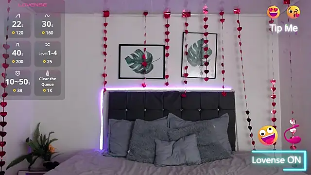 Snapshot of mia_collens chatting on March 12, 2025, 6:29 am mia collens online show from March 12, 2025, 6:29 am