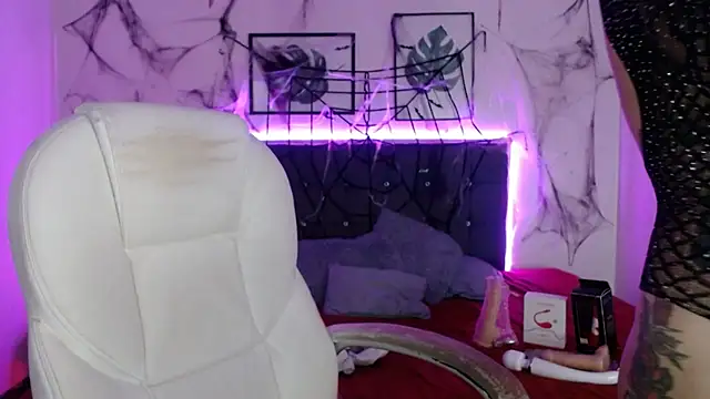 Snapshot of mia_collens chatting on October 21, 2025, 1:06 am mia collens online show from October 21, 2025, 1:06 am