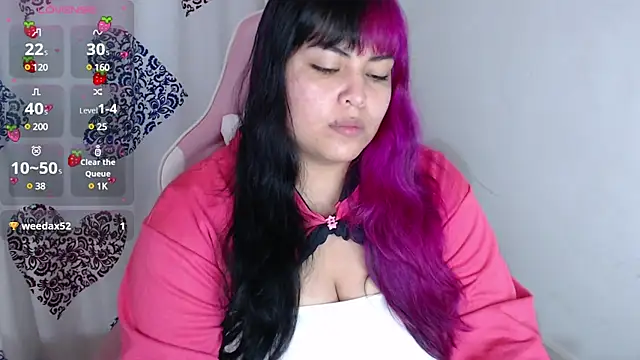 Snapshot of Pinky-Flower chatting on February 12, 2025, 11:30 pm Pinky-Flower online show from February 12, 2025, 11:30 pm