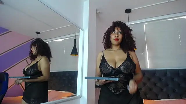 lauraltt online show from January 31, 2025, 4:38 pm