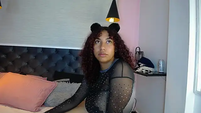 lauraltt online show from February 19, 2025, 9:28 am