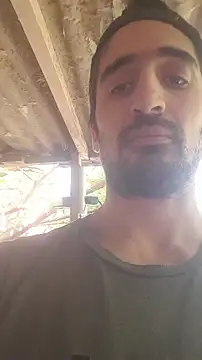 italianbighorse22 online show from November 5, 2025, 5:13 pm