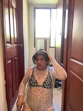 NikkelSofia online show from February 4, 2025, 6:06 pm