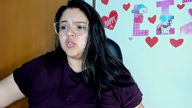 lizzie c online show from February 18, 2025, 5:42 am