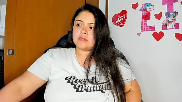 lizzie c online show from February 19, 2025, 4:01 am