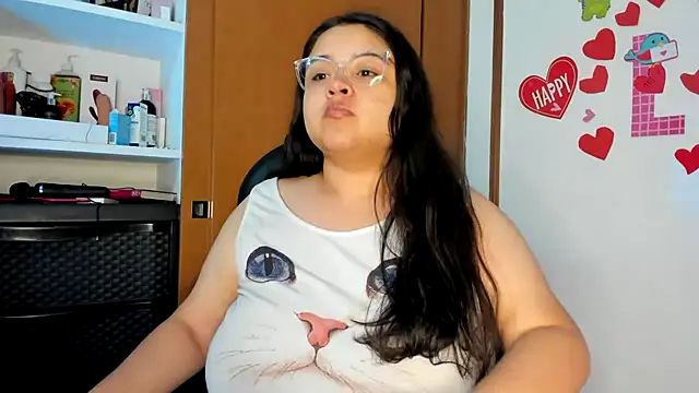 lizzie c online show from February 20, 2025, 2:51 am