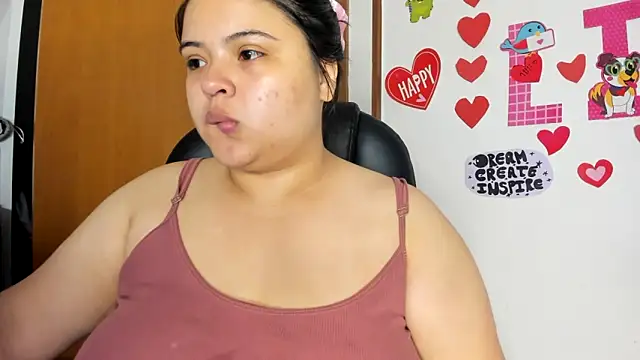 lizzie c online show from February 23, 2025, 7:17 pm