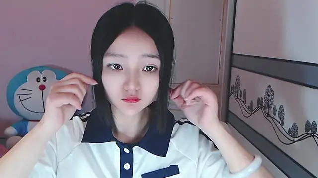 xiao-xiao-D online show from February 23, 2025, 11:00 am