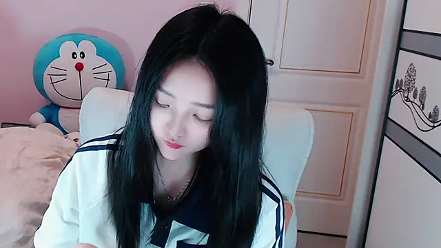 xiao-xiao-D online show from March 3, 2025, 3:31 pm