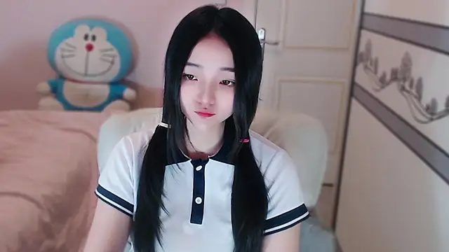 xiao-xiao-D online show from October 20, 2025, 10:27 am