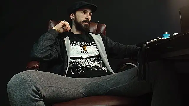 AxelColton online show from January 13, 2025, 6:16 am