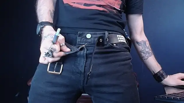 AxelColton online show from March 15, 2025, 6:47 am