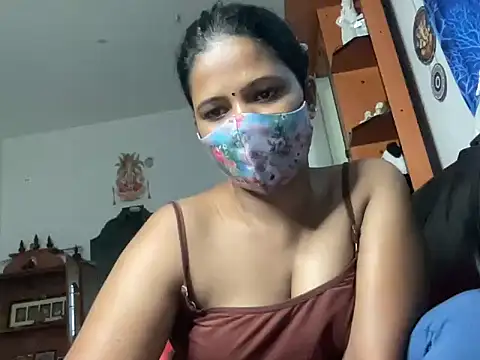 Snapshot of Tamil_Sanjana_ chatting on October 31, 2025, 1:17 am Tamil Sanjana online show from October 31, 2025, 1:17 am