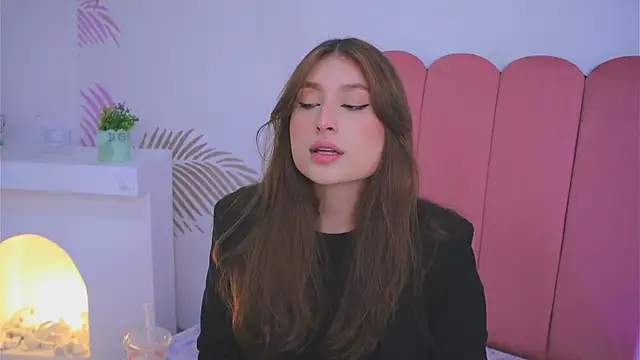 Daisha Riley online show from February 21, 2025, 12:28 pm