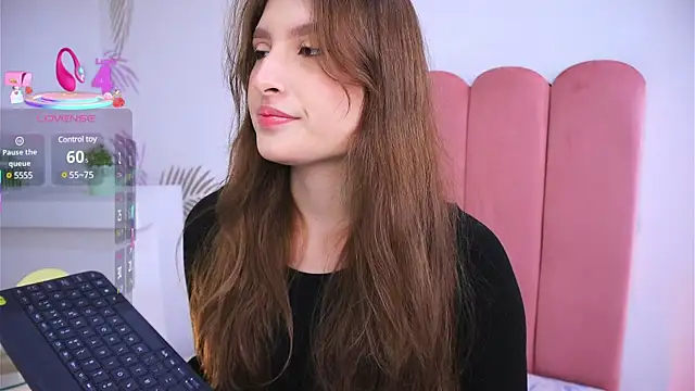 Daisha Riley online show from March 3, 2025, 12:58 pm