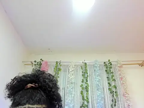 CintiaWalker online show from October 23, 2025, 12:48 pm