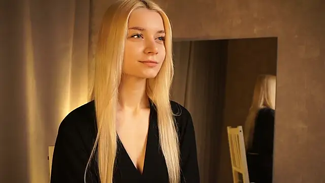 Snapshot of Hi_my_name_is chatting on February 16, 2025, 3:05 pm Hi my name is online show from February 16, 2025, 3:05 pm