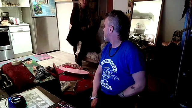 SilverandFox online show from January 14, 2025, 10:38 am