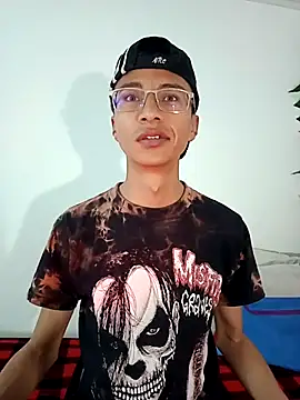 Snapshot of codysmith chatting on February 19, 2025, 6:00 am codysmith online show from February 19, 2025, 6:00 am