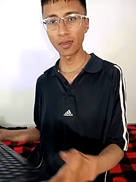 Snapshot of codysmith chatting on February 20, 2025, 1:40 pm codysmith online show from February 20, 2025, 1:40 pm