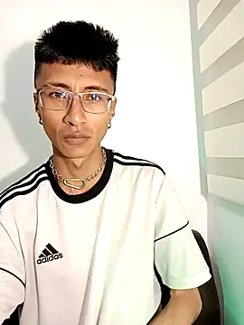 Snapshot of codysmith chatting on February 22, 2025, 1:35 pm codysmith online show from February 22, 2025, 1:35 pm